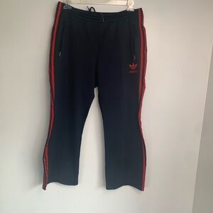 Vintage Adidas sweatpants large Navy with red stripes use